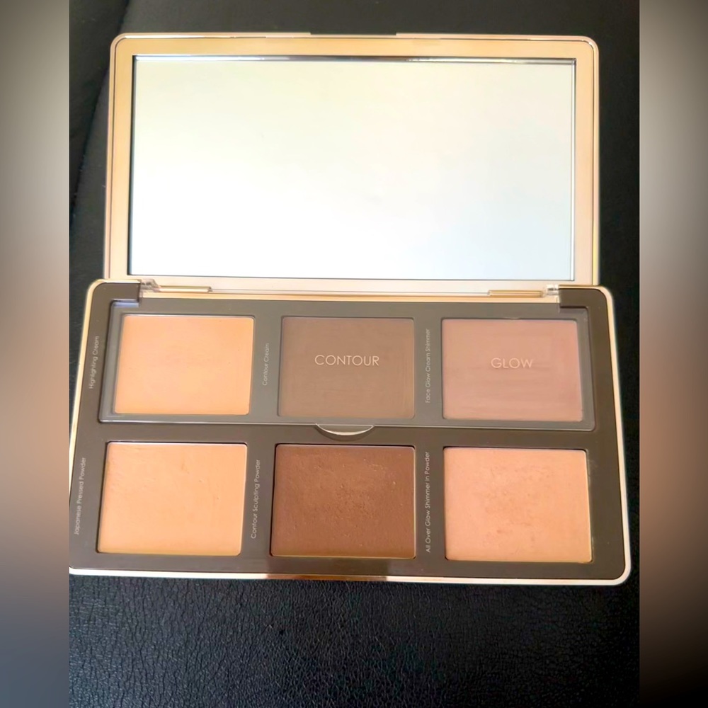 Natasha Denona sculpt & Glow face palette ! Sanitized, cleaned 01 Light/Medium!